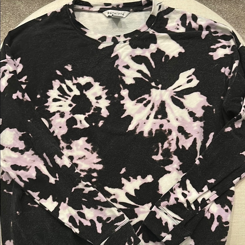 Athleta Black and Pink Tie-Dye Sweatshirt